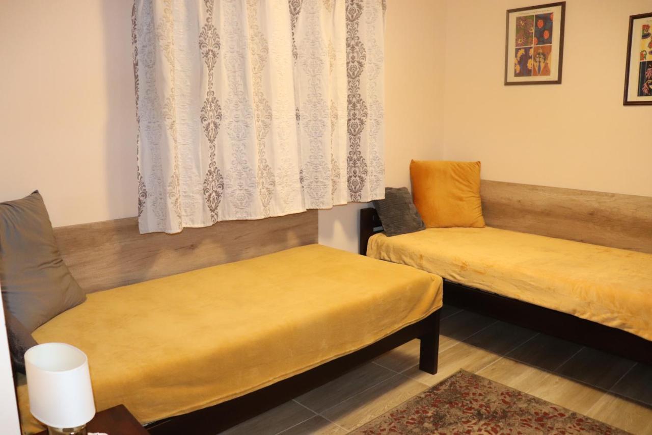 Hotel Lidia Vendeghaz Tata Zewnętrze zdjęcie